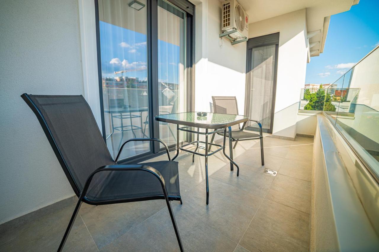 Zoe Apartment Novi Sad Luaran gambar