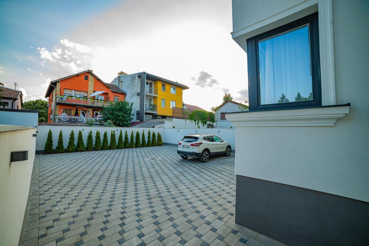 Zoe Apartment Novi Sad Luaran gambar